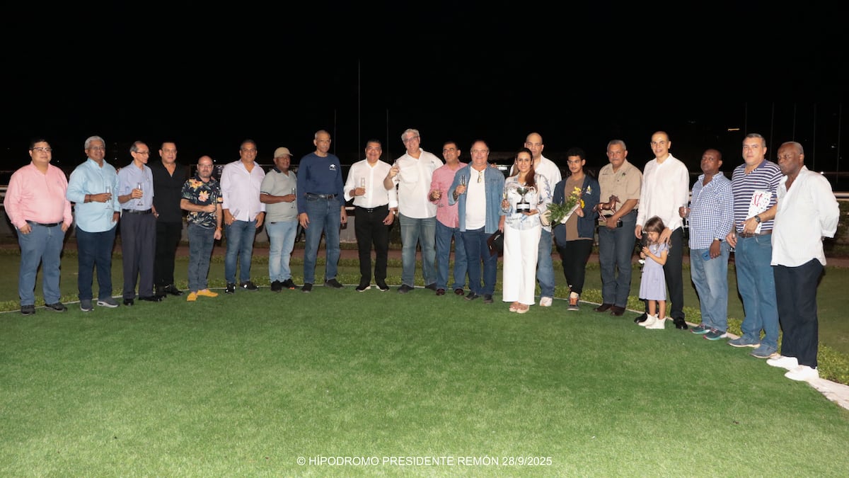 ‘Jaque Doble’ brilla y gana el Clásico Sociedad de Dueños en el Hipódromo Presidente Remón
