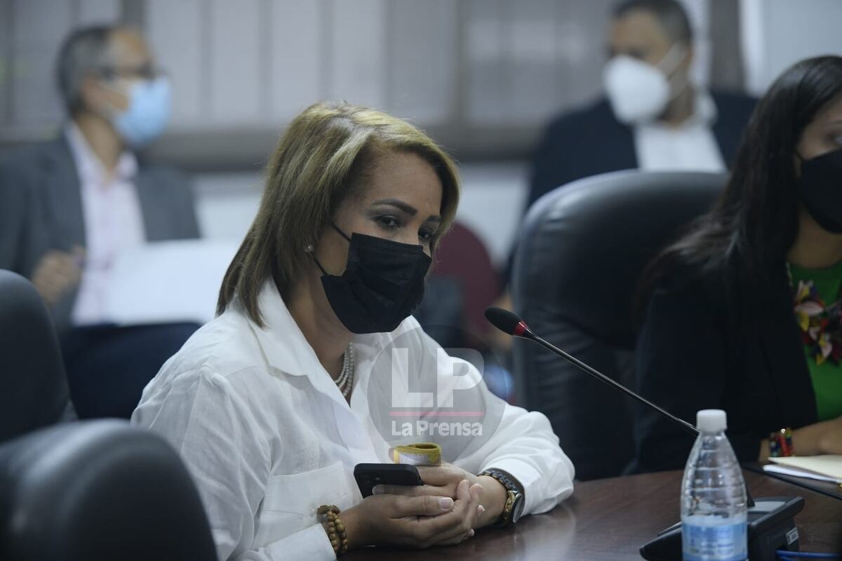Antai impone multa a la directora de la Lotería, Gloríela Del Río