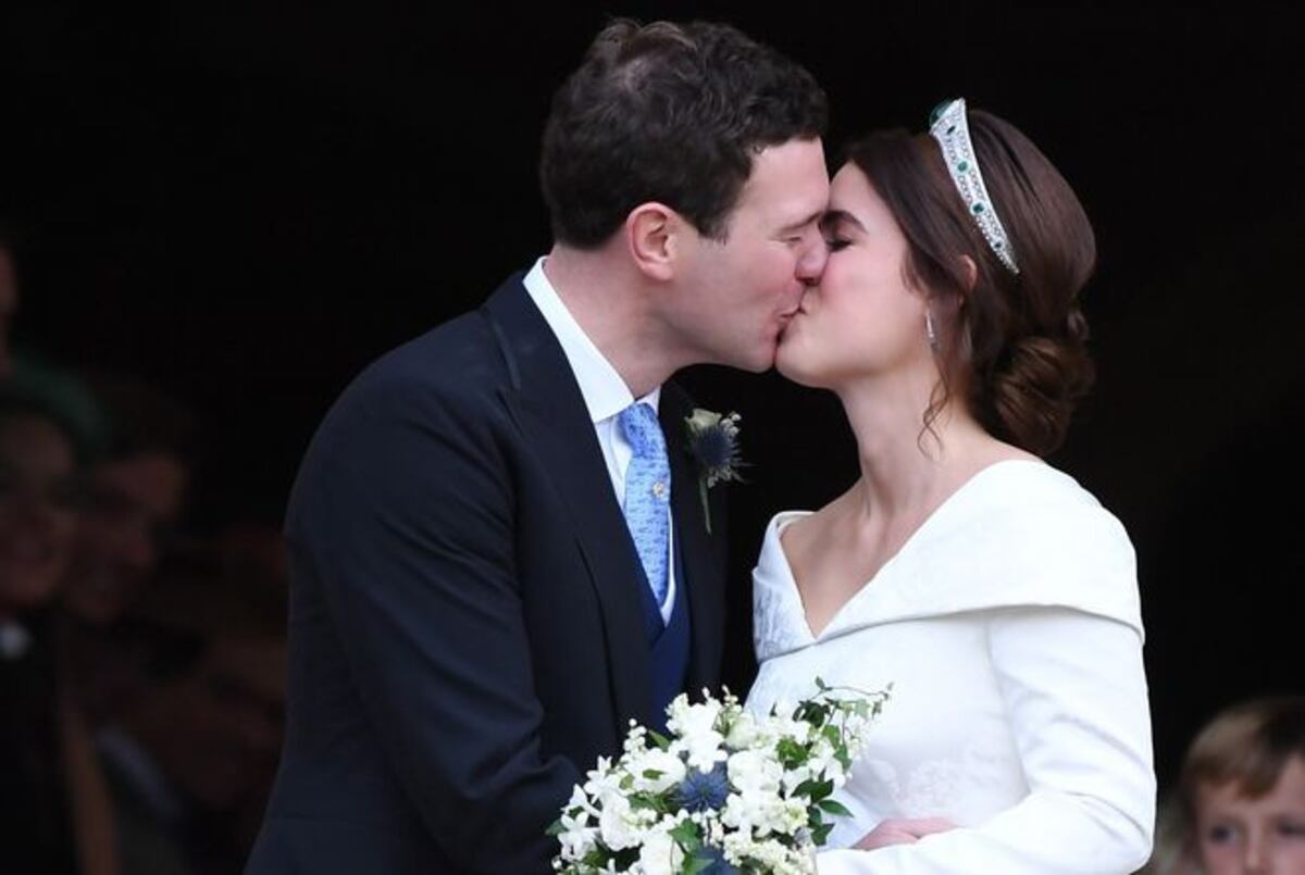 Boda real. Se casa la princesa Eugenia con un excamarero