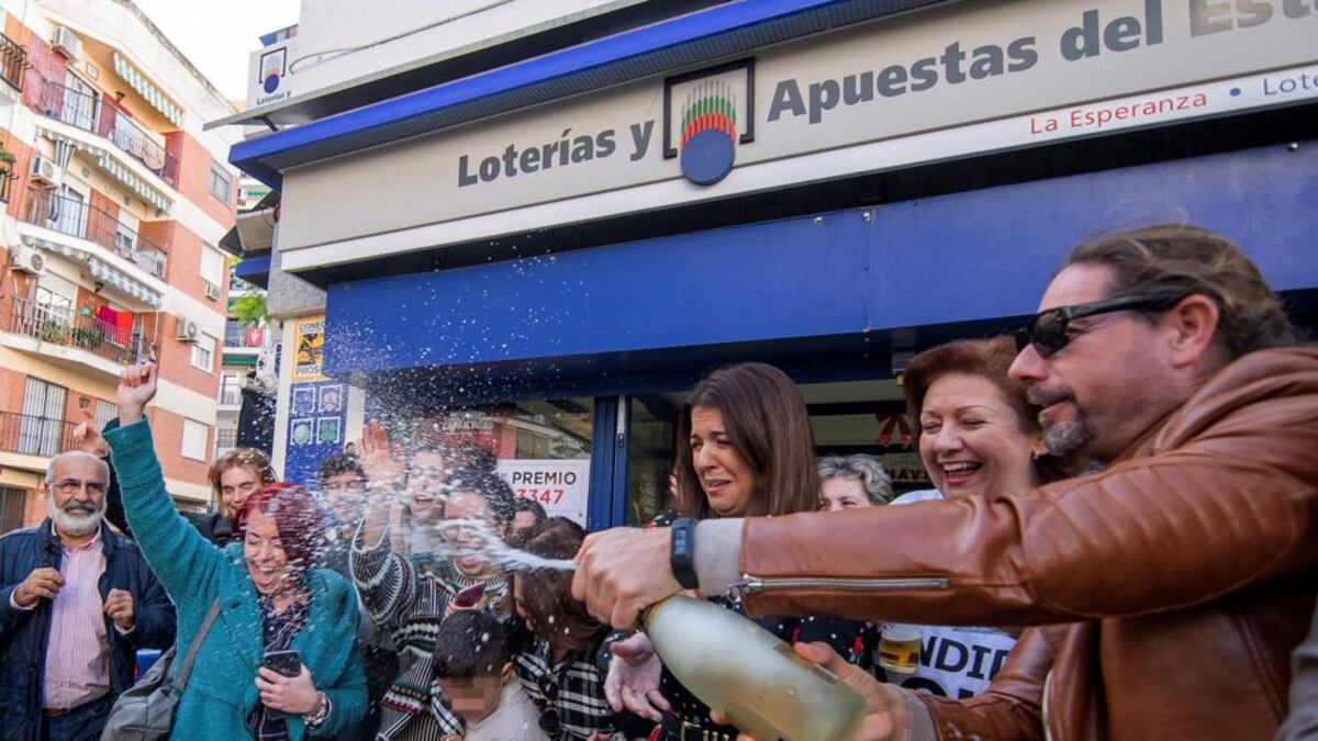 Qué mala suerte. Un sujeto ganó la lotería y murió tres días después