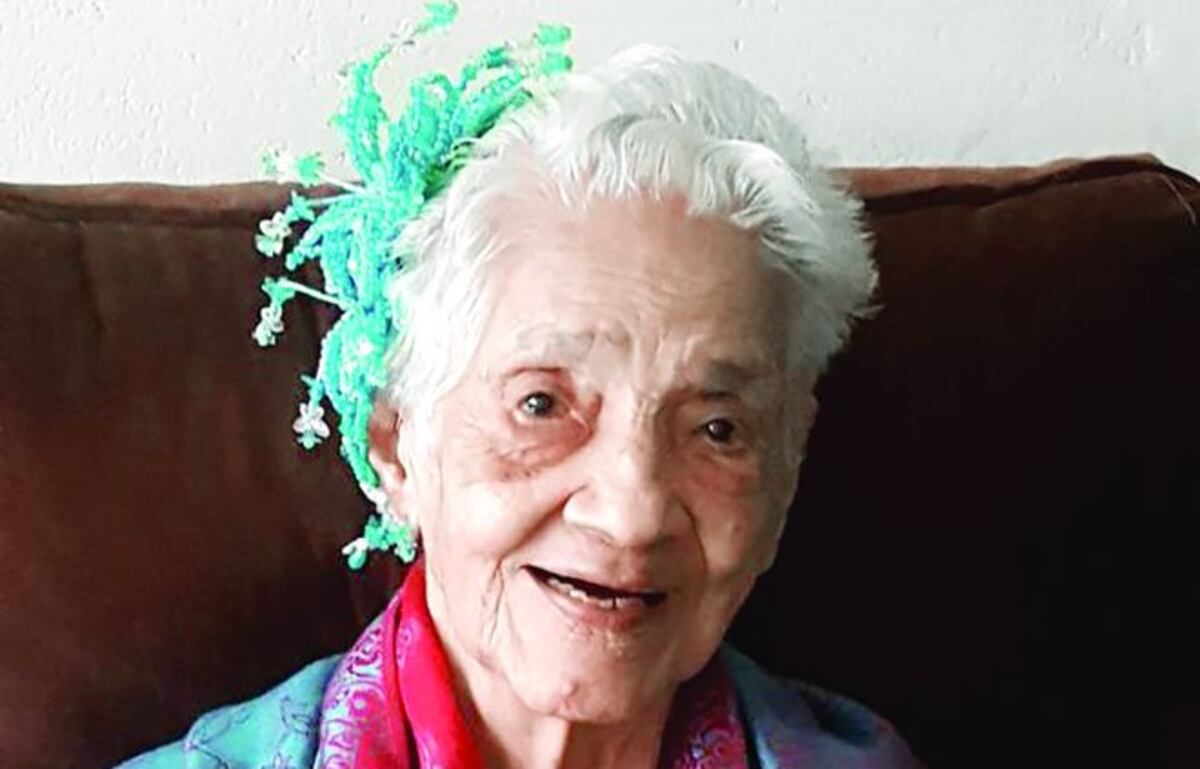 VIENDO 12 CORAZONES. Abuelita celebra sus 102 años en Coclé