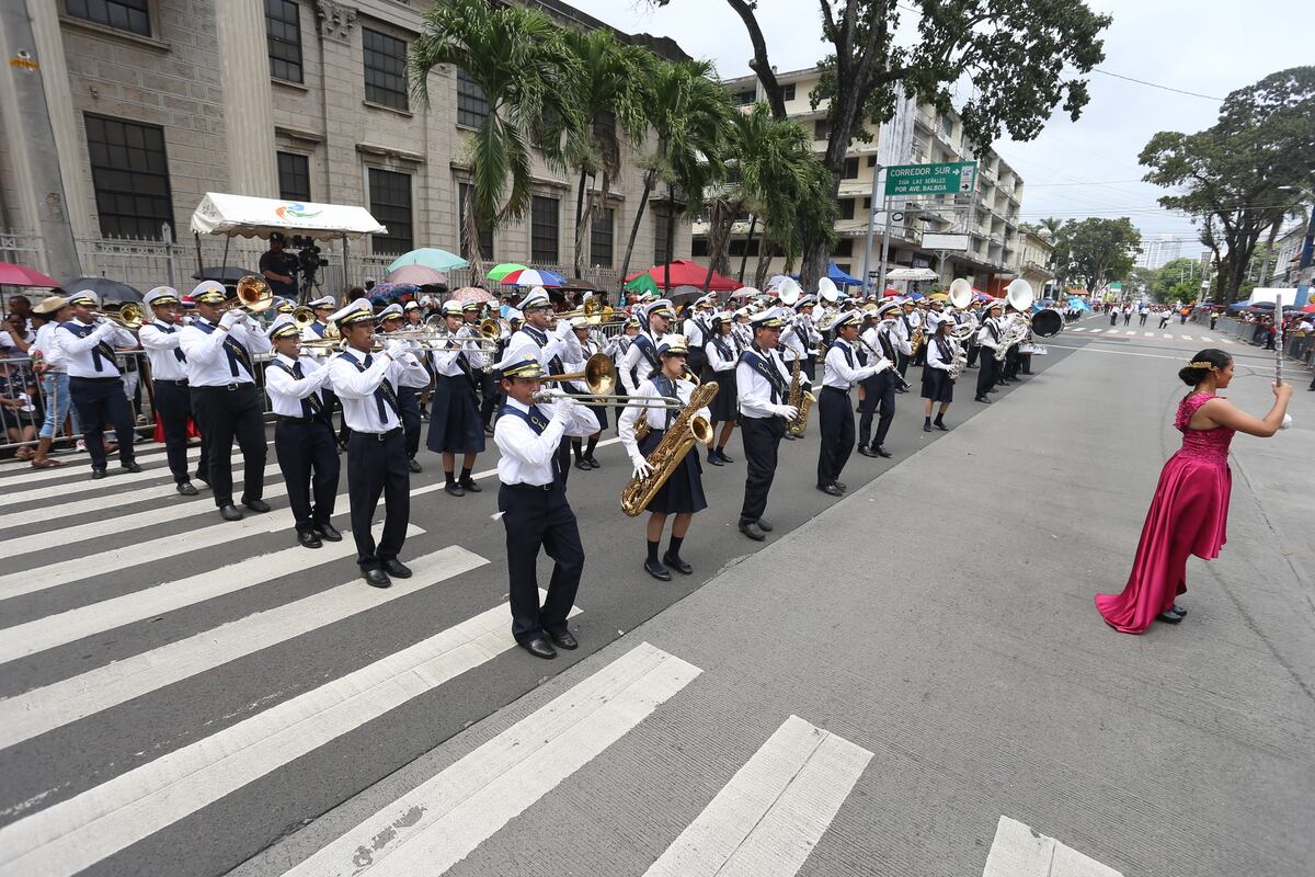 Colegio Monseñor Francisco Beckmann gana Copa Rotativa del XXIV Encuentro de Bandas Estudiantiles
