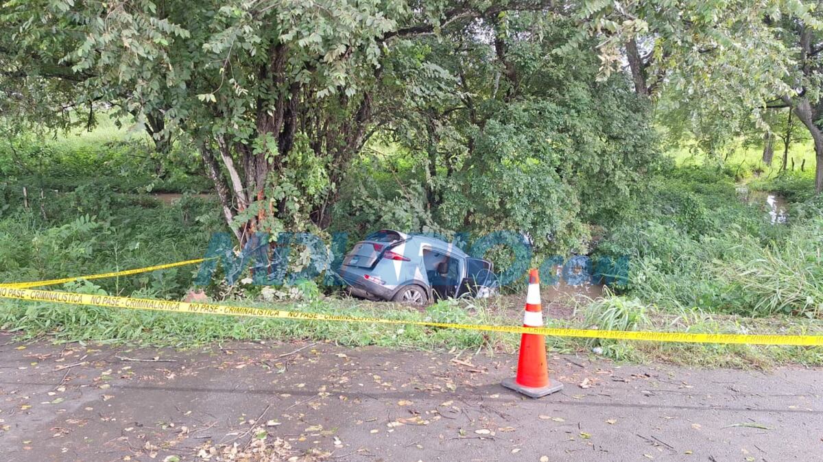 Dos muertos y una mujer herida deja accidente en la vía Panamericana, en Garicín, Penonomé