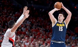 Jokic y Denver vuelven a casa con la serie empatada