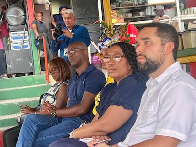 Marcados con una X roja. Franklyn Robinson denuncia que ampliación de Vía España afectará sus negocios