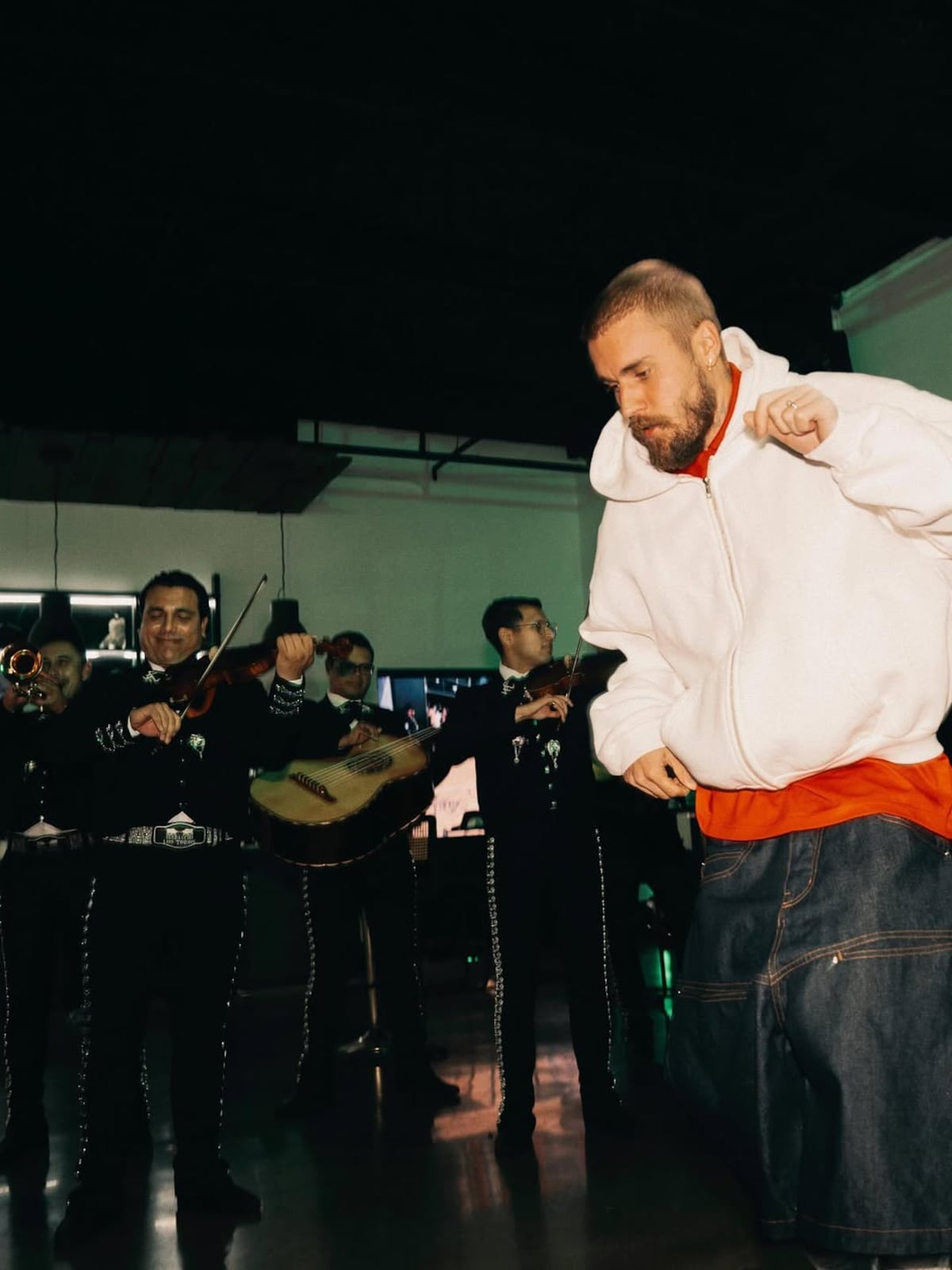 Justin Bieber arma el fiestón con mariachis en Los Ángeles
