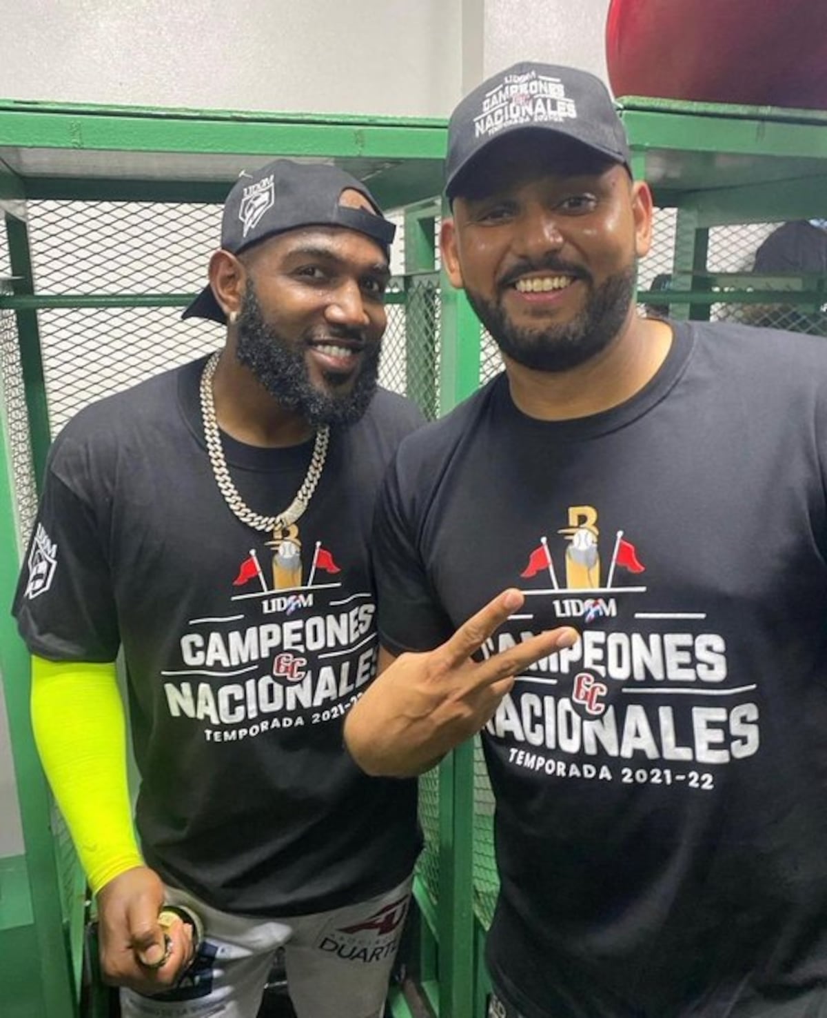 Enrique Burgos se corona campeón en el béisbol dominicano con los Gigantes del Cibao 