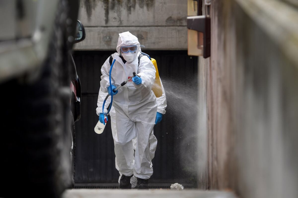 España registra 932 muertos en un día y se sitúa en casi 11,000 víctimas