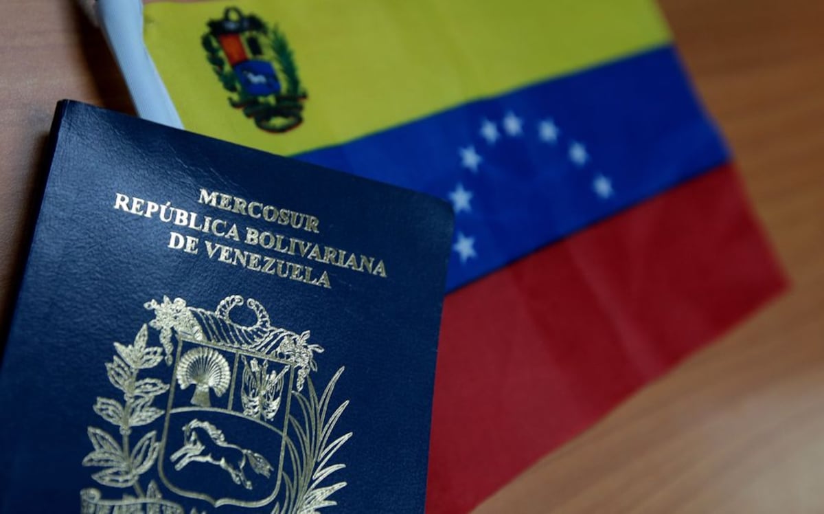 Migración crea la Oficina de Asuntos Humanitarios para Residentes Venezolanos