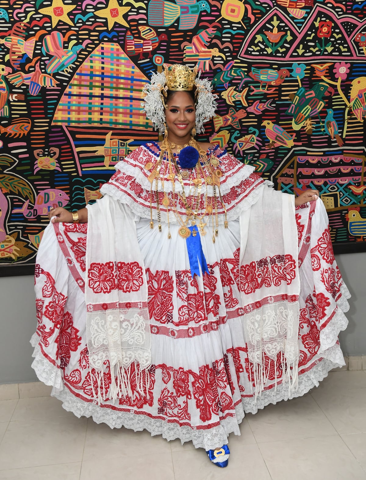 Ecos del Bicentenario. Reina del Día Mundial del Folclore visita Mi Diario