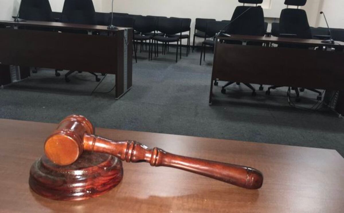 Le disparó a su ex con su rifle en la cabeza en el Tecal. Logra acuerdo de pena