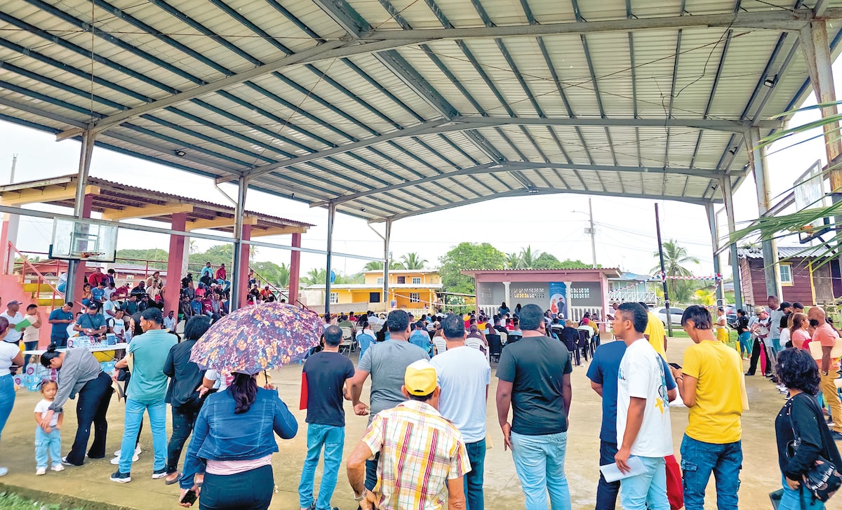 Jóvenes de Donoso buscan empleo 