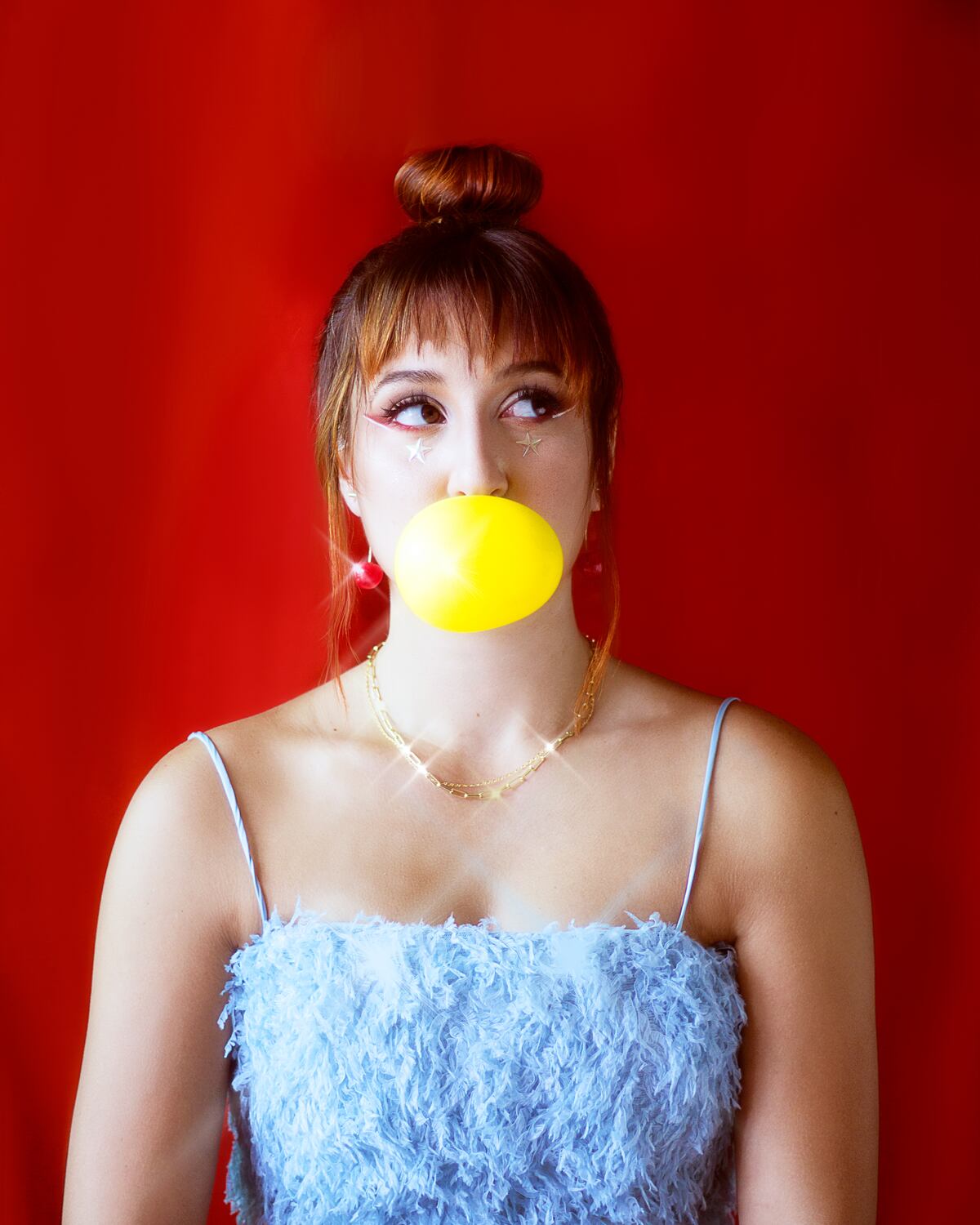 Ex ‘Canta Conmigo’ fue entrenada por el coach vocal de Lady Gaga y viene con todo con su ‘Descontrol’ +Video