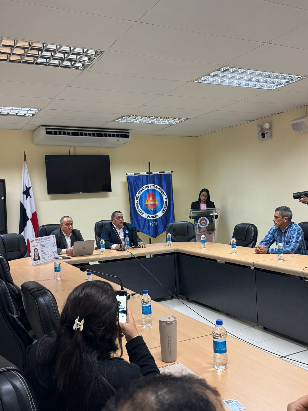 Licencia de conducir en Panamá se moderniza: Conoce el nuevo diseño con medidas de seguridad