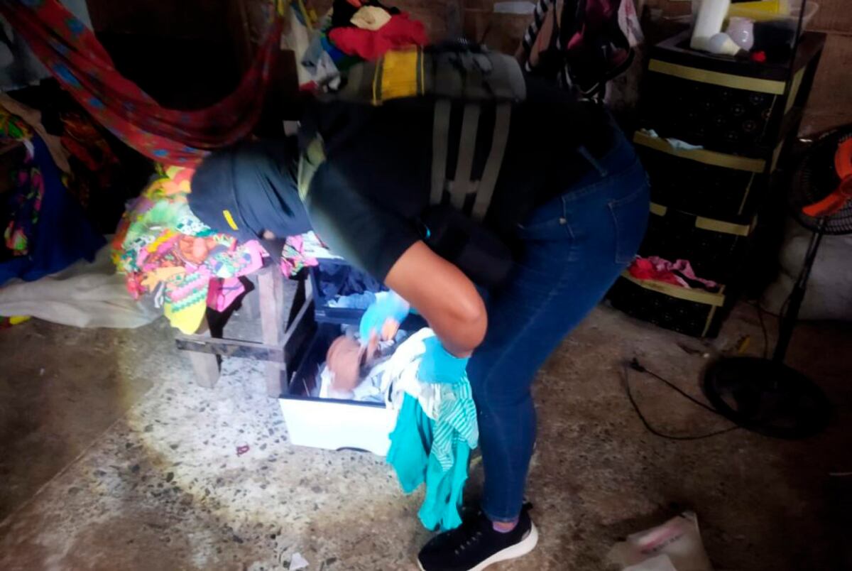 SENAFRONT desmantela red de microtráfico en comunidad indígena de Arimae