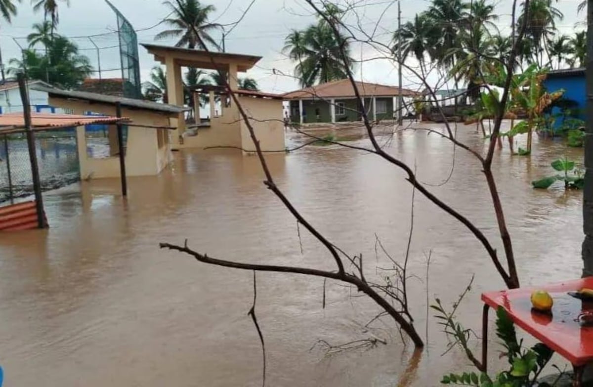 Fuertes lluvias inundan Santa Isabel y dejan comunidades incomunicadas en Colón
