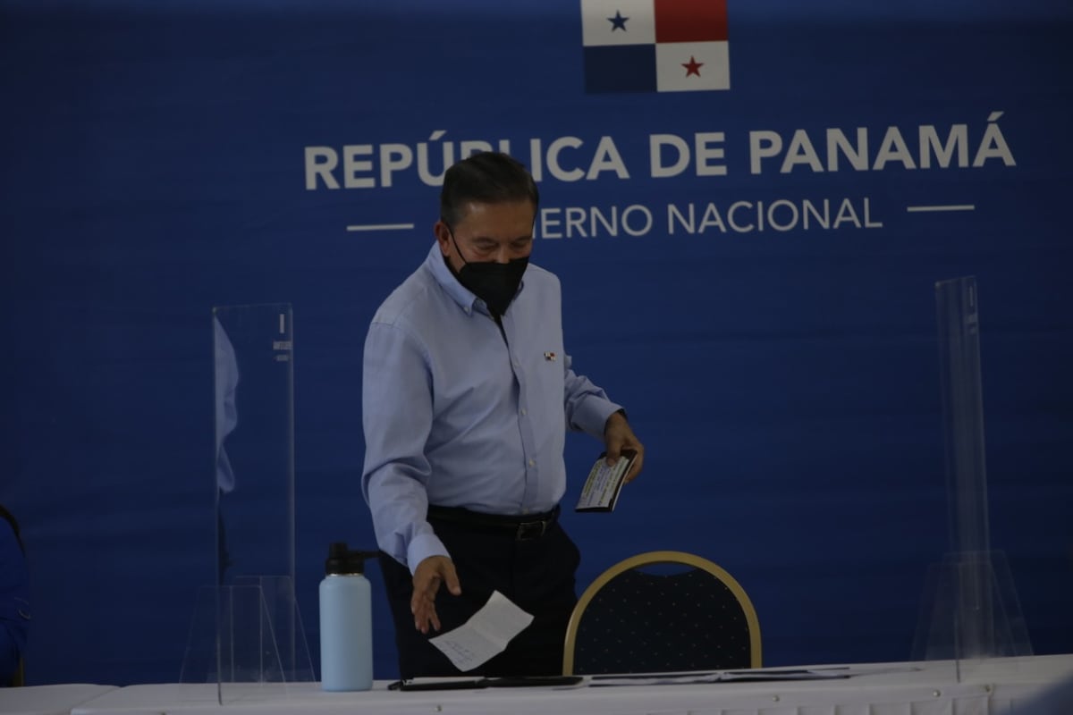 Evite contagiarse de covid-19. Presidente Cortizo descarta cuarentena para Semana Santa