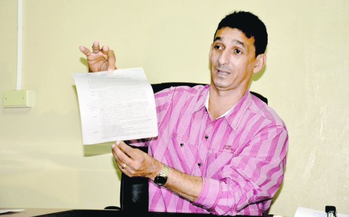 PLEQUE PLEQUE. Le ponen '0' de calificación alcalde tableño y se embellaca