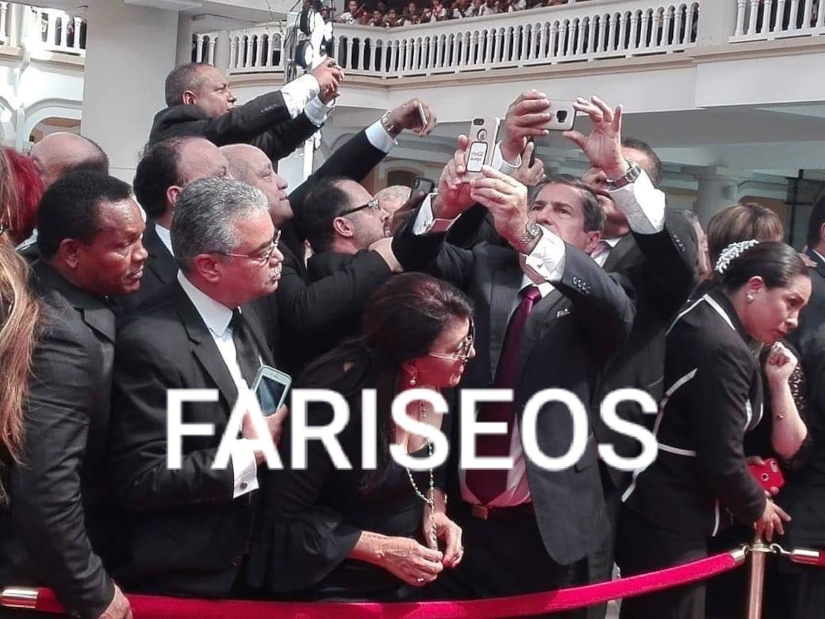 La Seguridad del Papa no le dio privilegios a políticos y el gesto es aplaudido