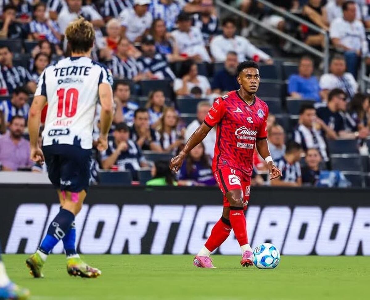 Panamá pierde a Édgar Bárcenas por lesión en la antesala de las eliminatorias rumbo a Mundial 2026