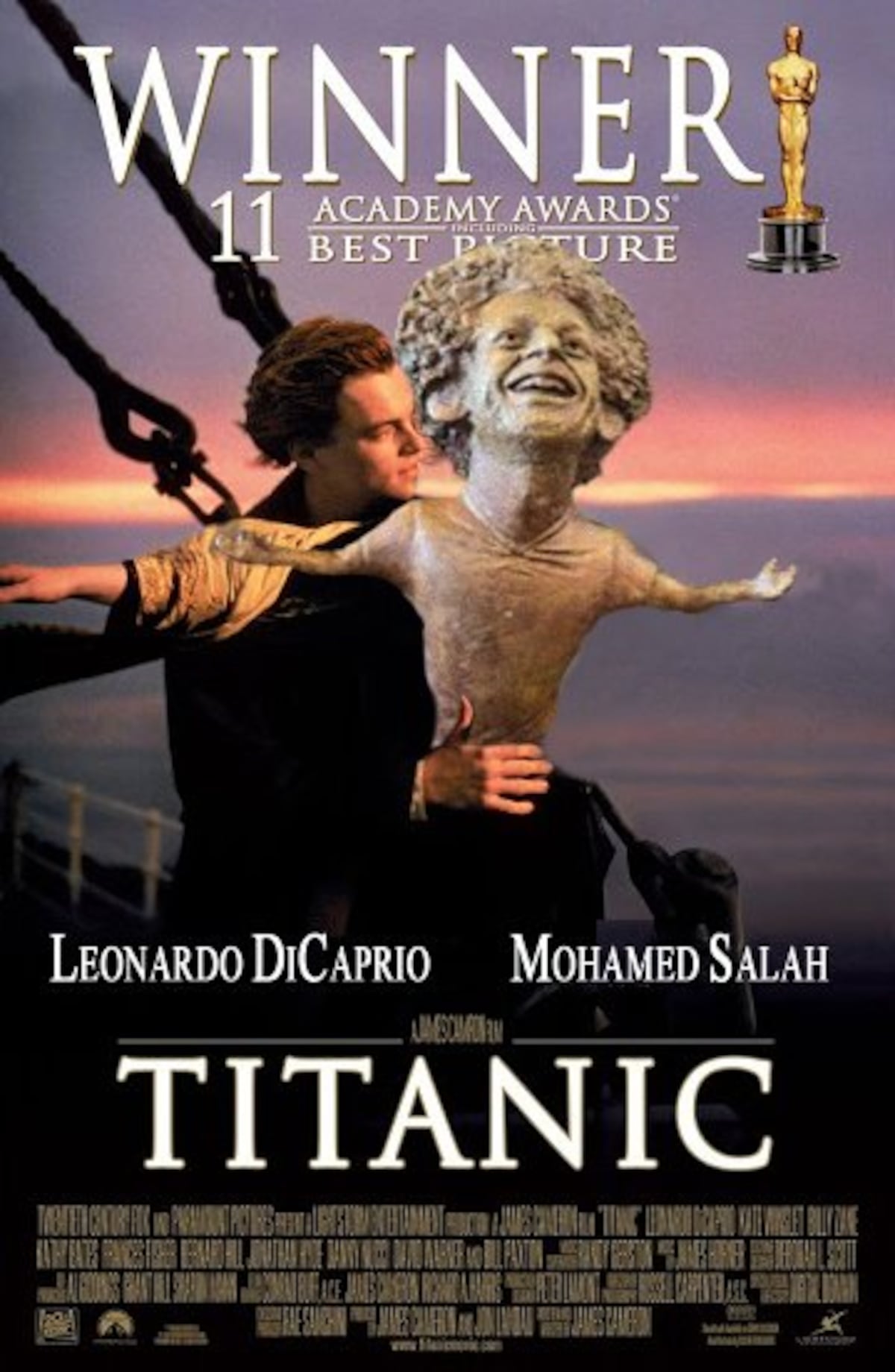 La estatua del futbolista egipcio Mohamed Salah llena de risas al mundo