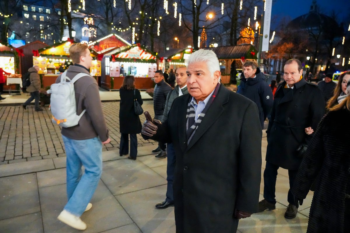 Venezolanos ovacionan a Presidente Mulino en Oslo por su apoyo a María Corina Machado