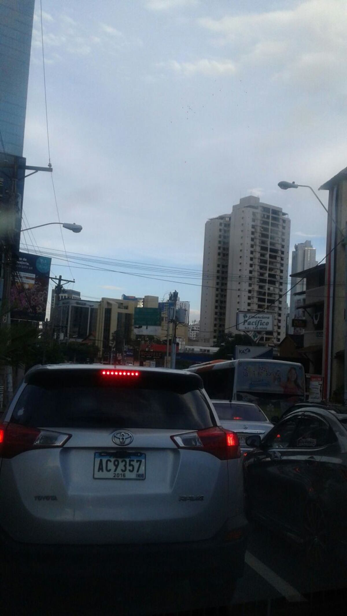 ¡VEA LO QUE PASÓ, FUEEERTE! Protesta contra la impunidad y la corrupción