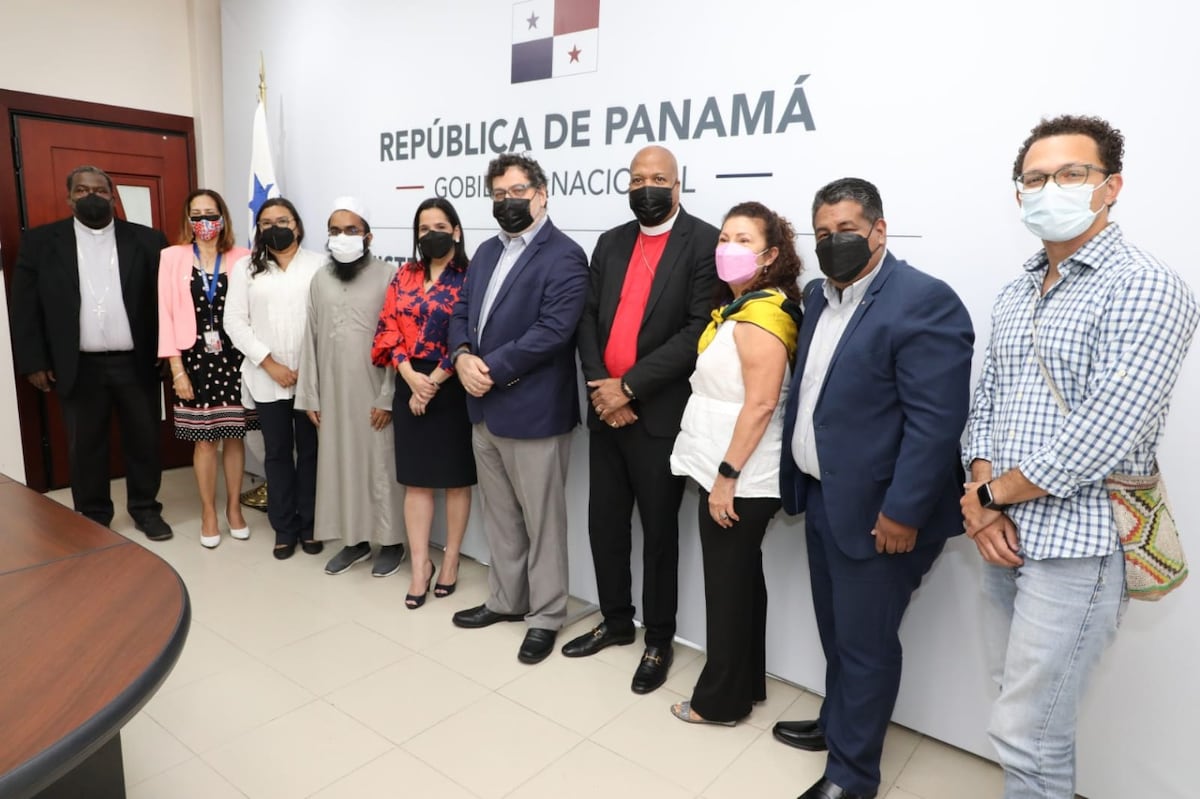 Religiosos apoyan aprobación de ley para la  protección de los menores en reunión con ministra del Mides