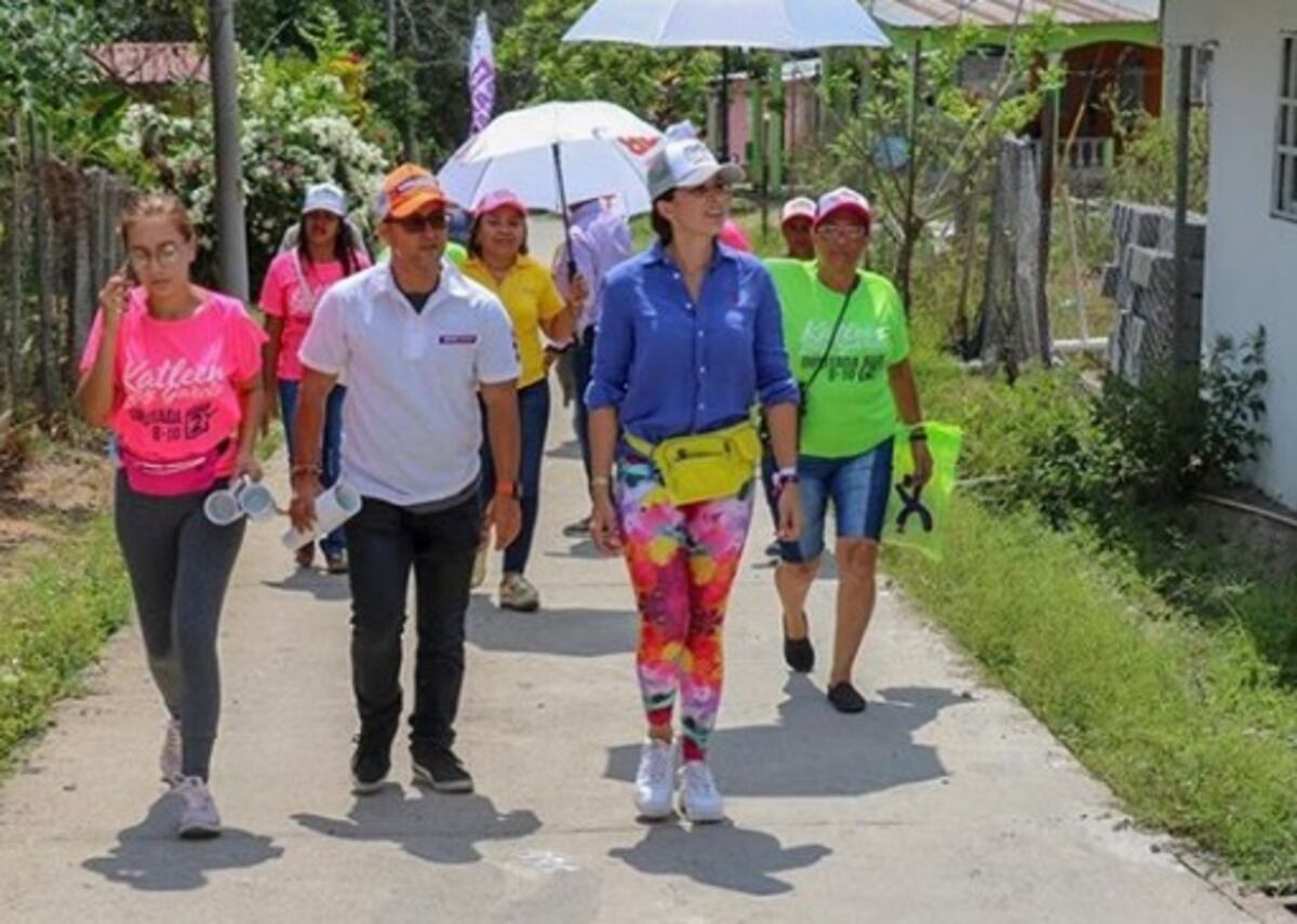 Filtran video de Katleen Levy ofreciendo trabajo y hablando de un copartidario
