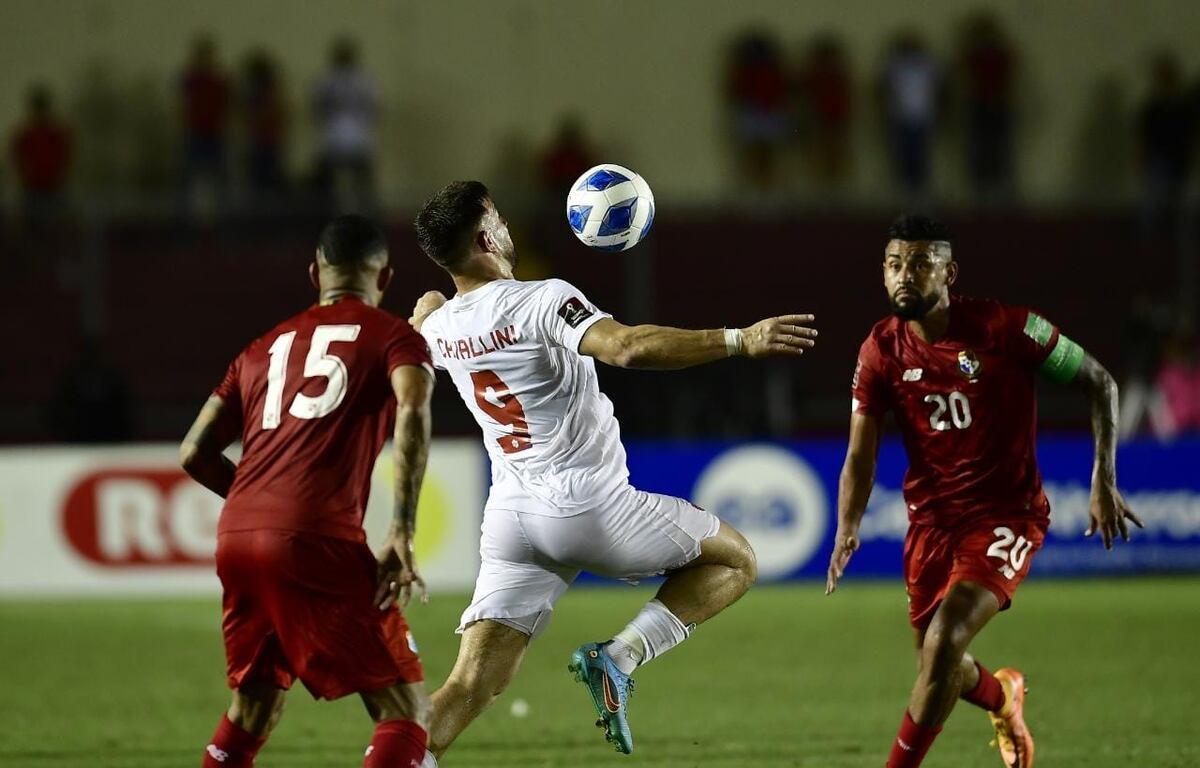 Rin, rin, rin. Aló, aló, aló. Panamá se despide con victoria. Vence a Canadá en el Rommel. Video