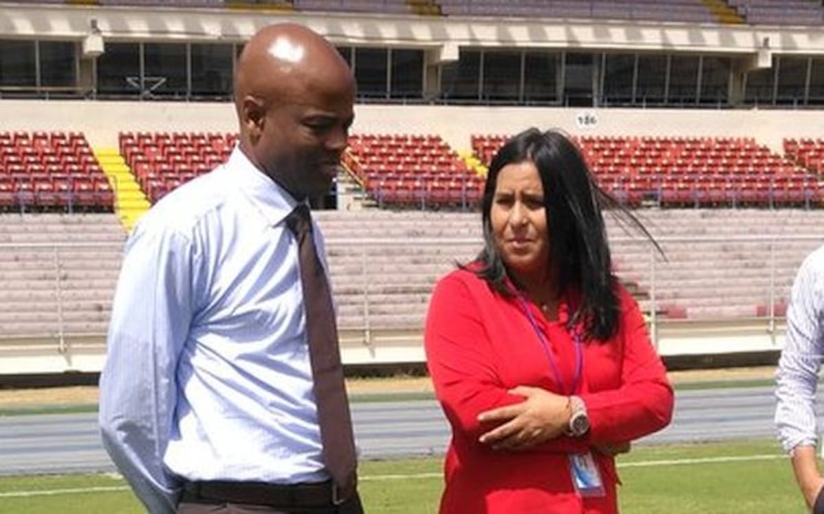 La cara de Julio Dely Valdés cuando vio la cancha del Rommel Fernández