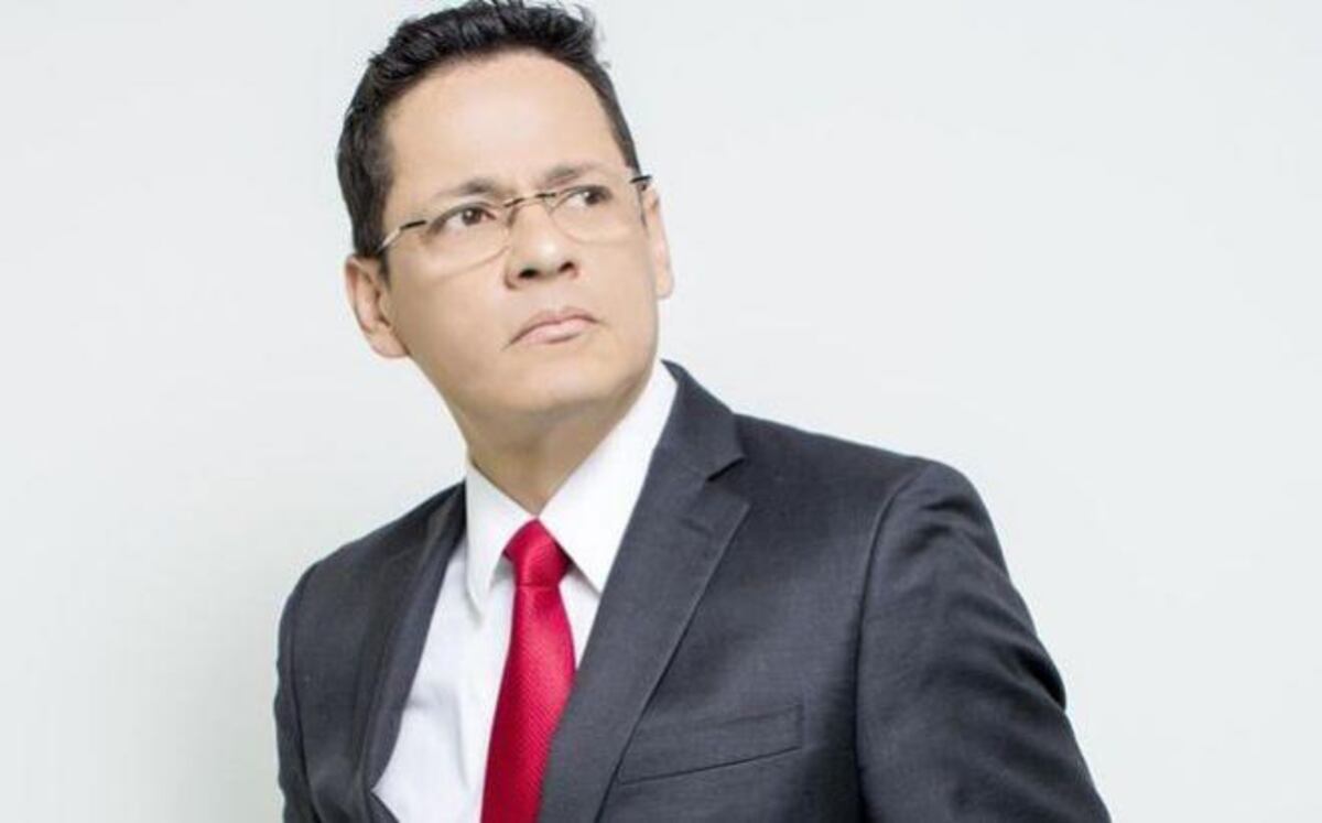 Con 'pata de cabra' ladrones van contra local de Álvaro Alvarado