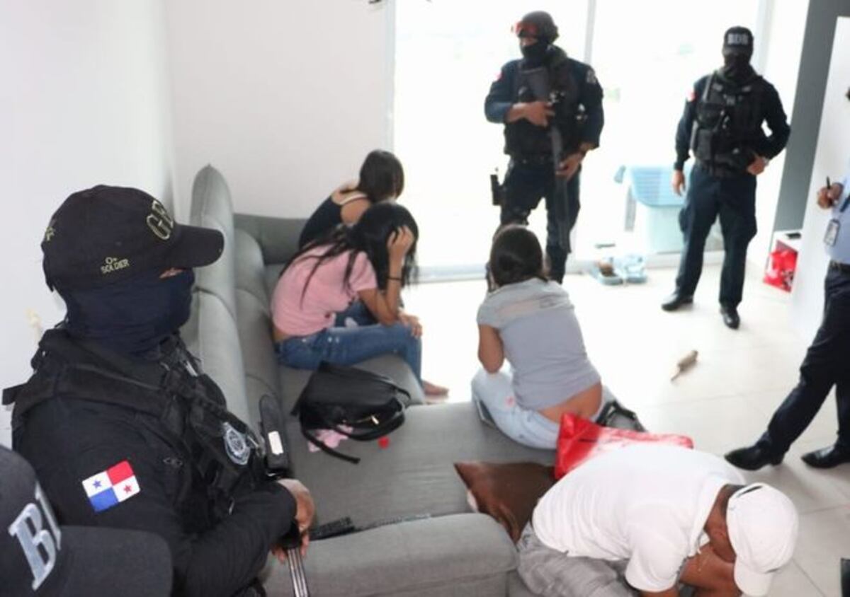 Rescatan a 4.Las ponían a tener relaciones sexuales y cobraban por ellas