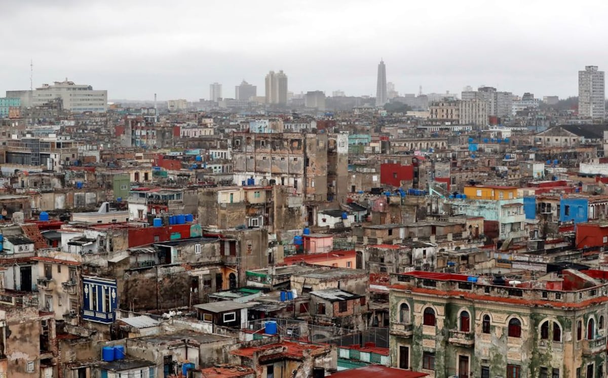 Reportan la séptima muerte en Cuba por un tornado; Venezuela los ayuda