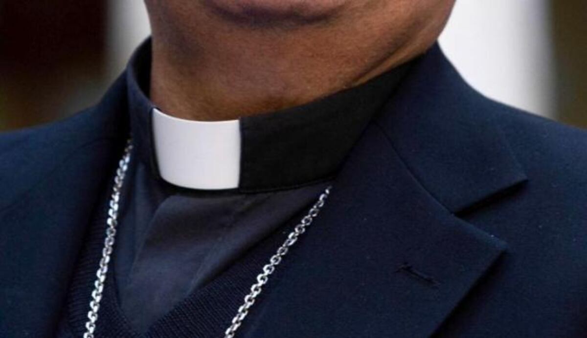 Más de 300 'sacerdotes depredadores' en EEUU acusados de pedofilia