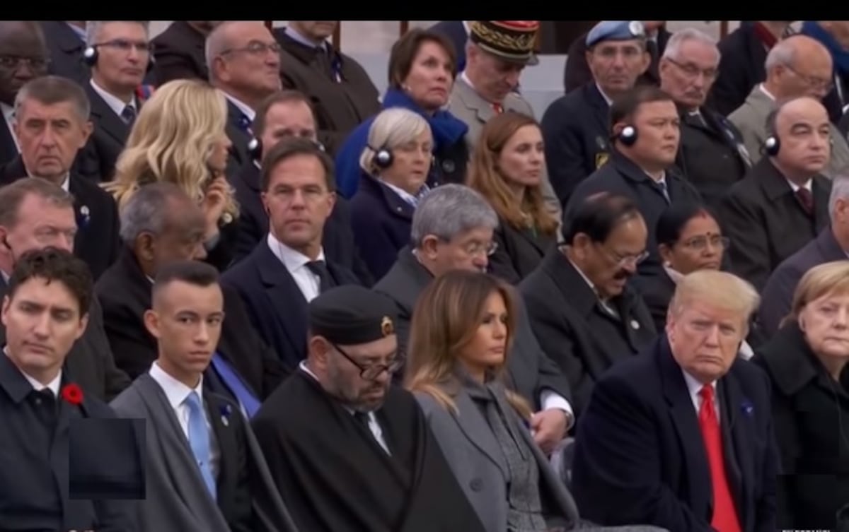 El rey de Marruecos se duerme durante discurso de Macron y Trump se enfada