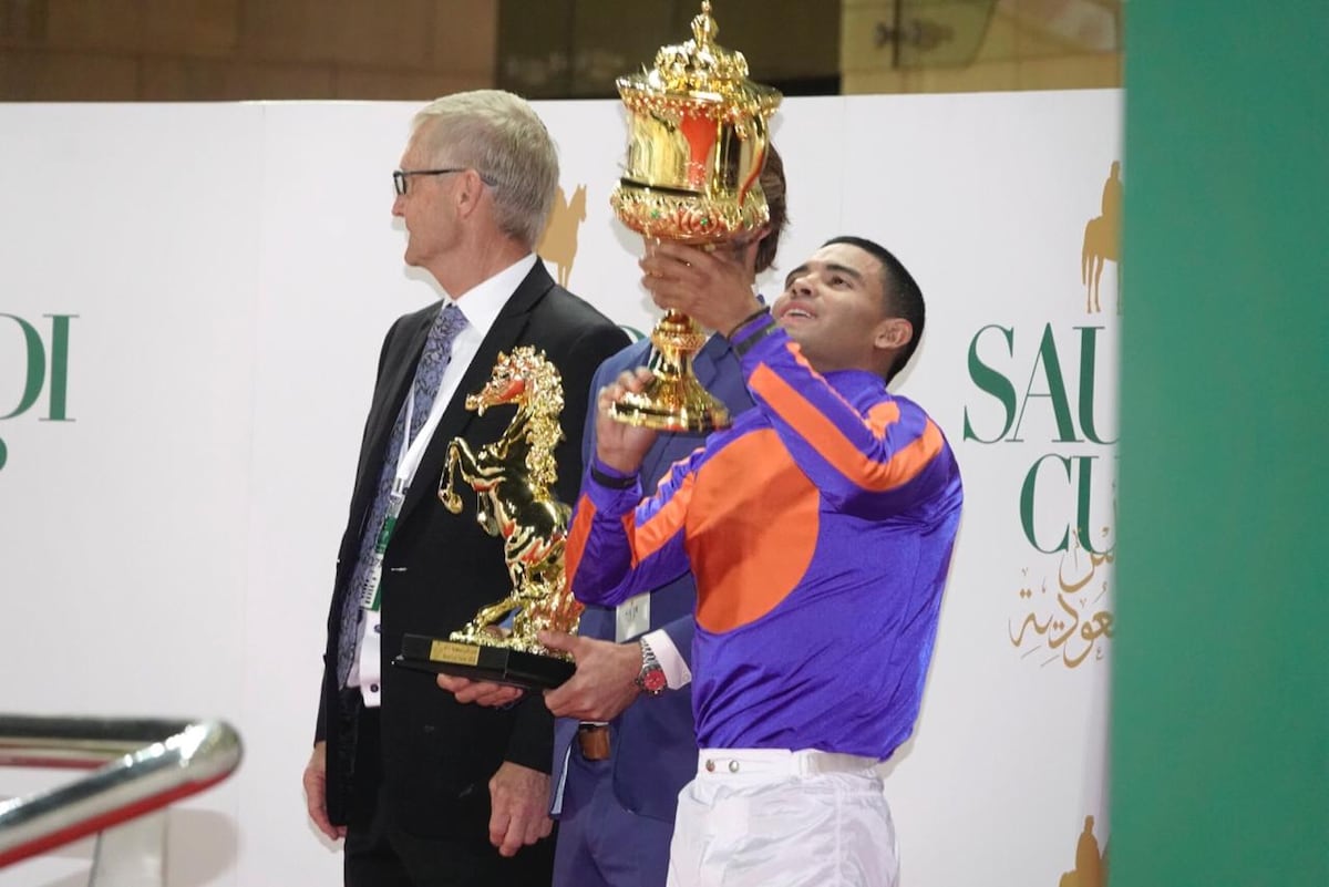 Maximum Security y el panameño Luis Sáez ganan la carrera de los 20 millones de dólares. Video