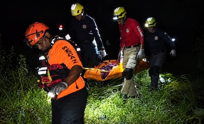 Sin documentos y con un golpe en la frente: hallan cuerpo en río Chico