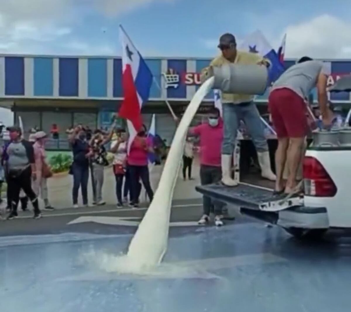 Varios puntos de la región de Azuero se quedan sin alimentos