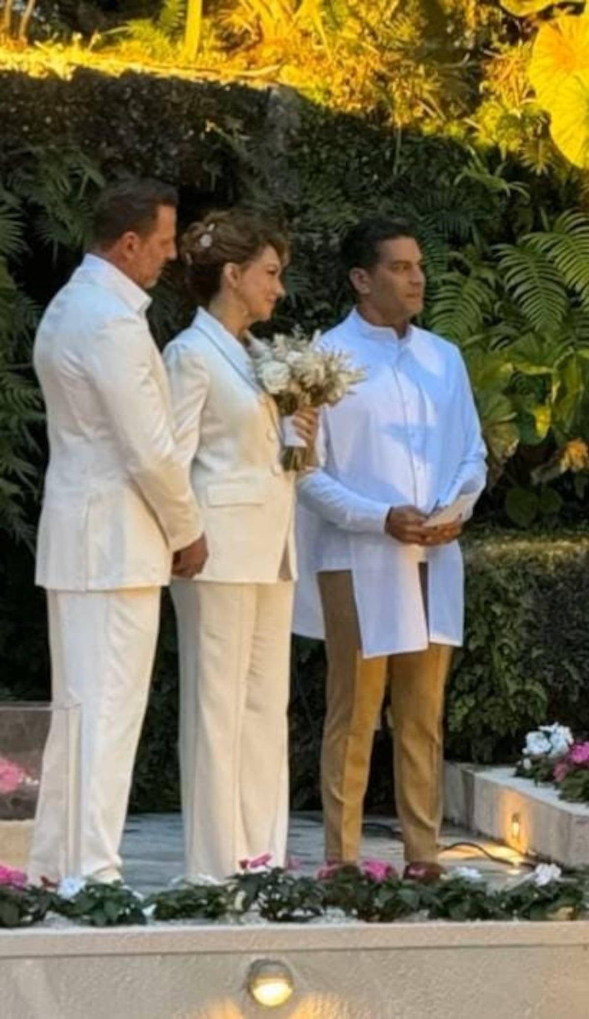 Erika Ender, celebra boda de ensueño junto a su amado Mike a los 49 años de edad +Fotos