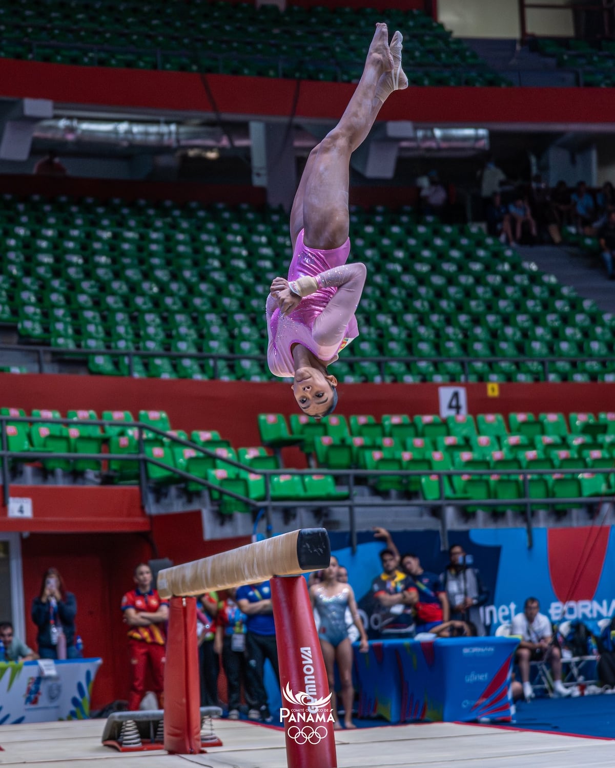 Panamá sube con fuerza gracias al oro de Simmons en boxeo
