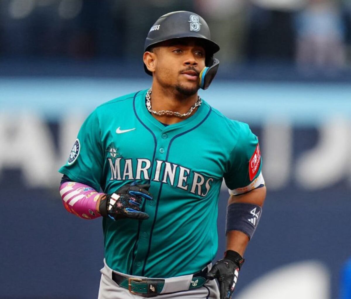 Seattle mete miedo: Dan paliza de 10-3 a los Azulejos y toman ventaja