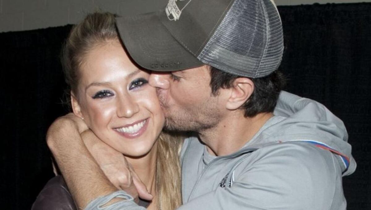Enrique Iglesias y Anna Kournikova publican las primeras fotos de sus gemelos