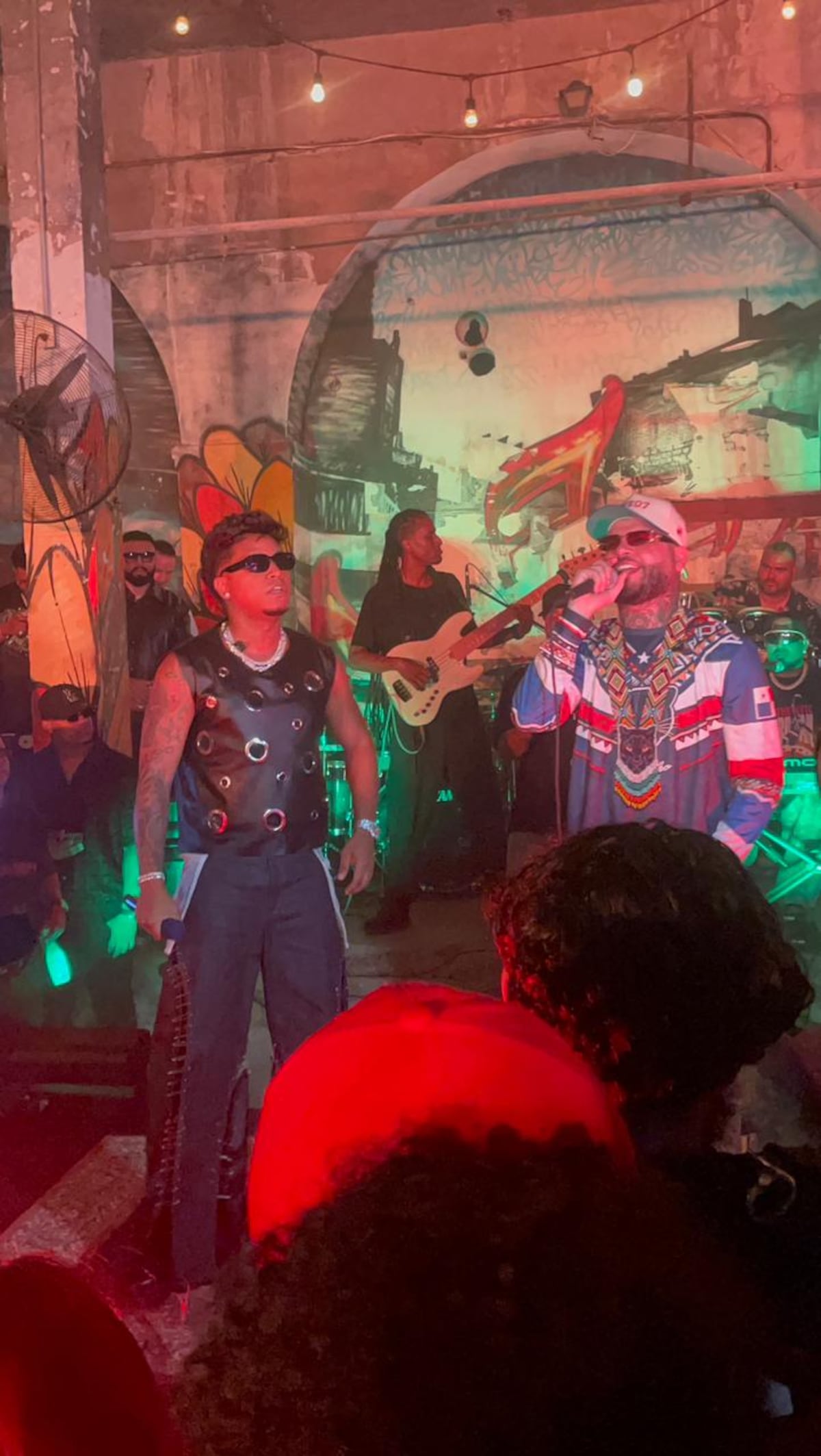 Farruko lanza ‘Manda la plena MOH’, un homenaje al reggae panameño, y recibe la Llave de la Ciudad