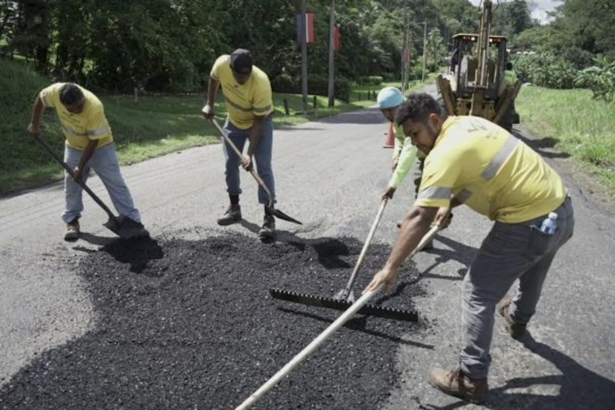 Atienden las quejas por mal estado de un tramo de la avenida Madden en Chilibre