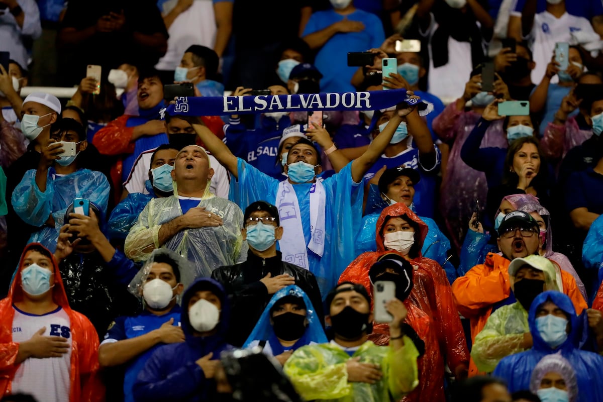Dolorosa derrota. Panamá pierde su invicto en un encharcado Cuscatlán
