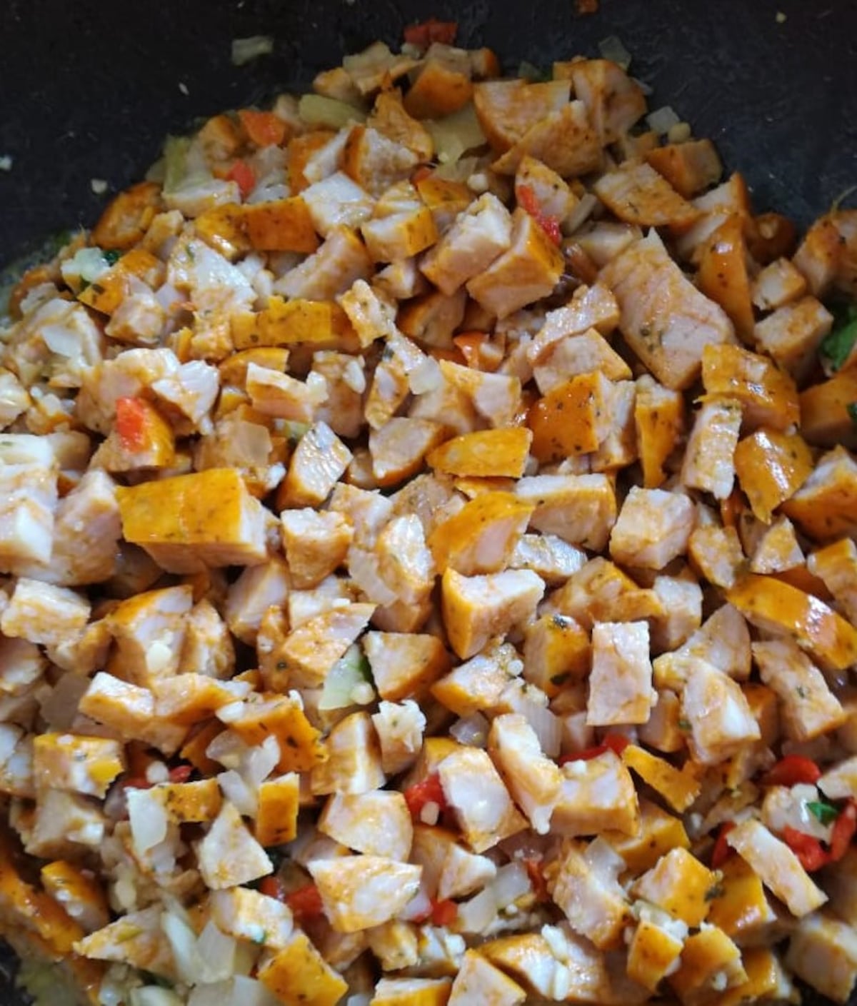 Delicioso. La receta de los patacones rellenos con el nuevo chorizo panameño de pollo Melo