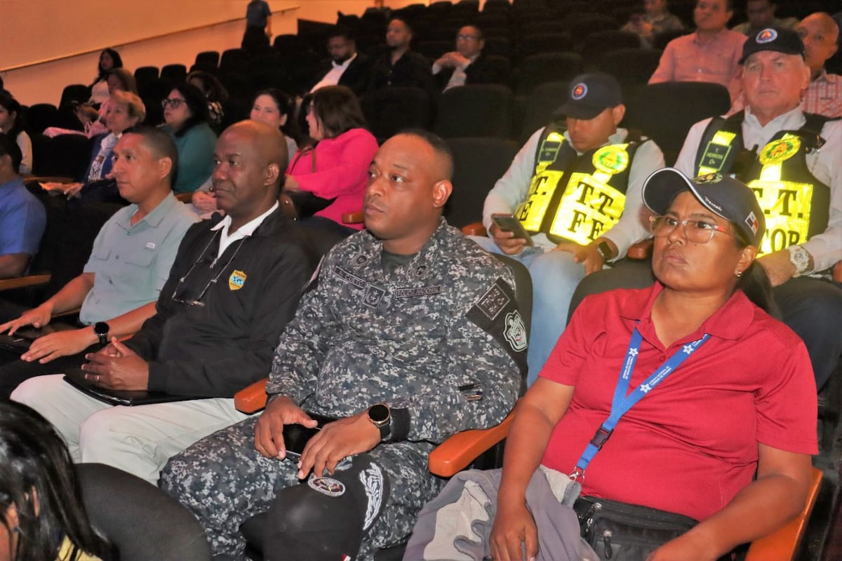 Todo listo para los desfiles del 3 y 4 de noviembre: habrá rutas, cierres y más control