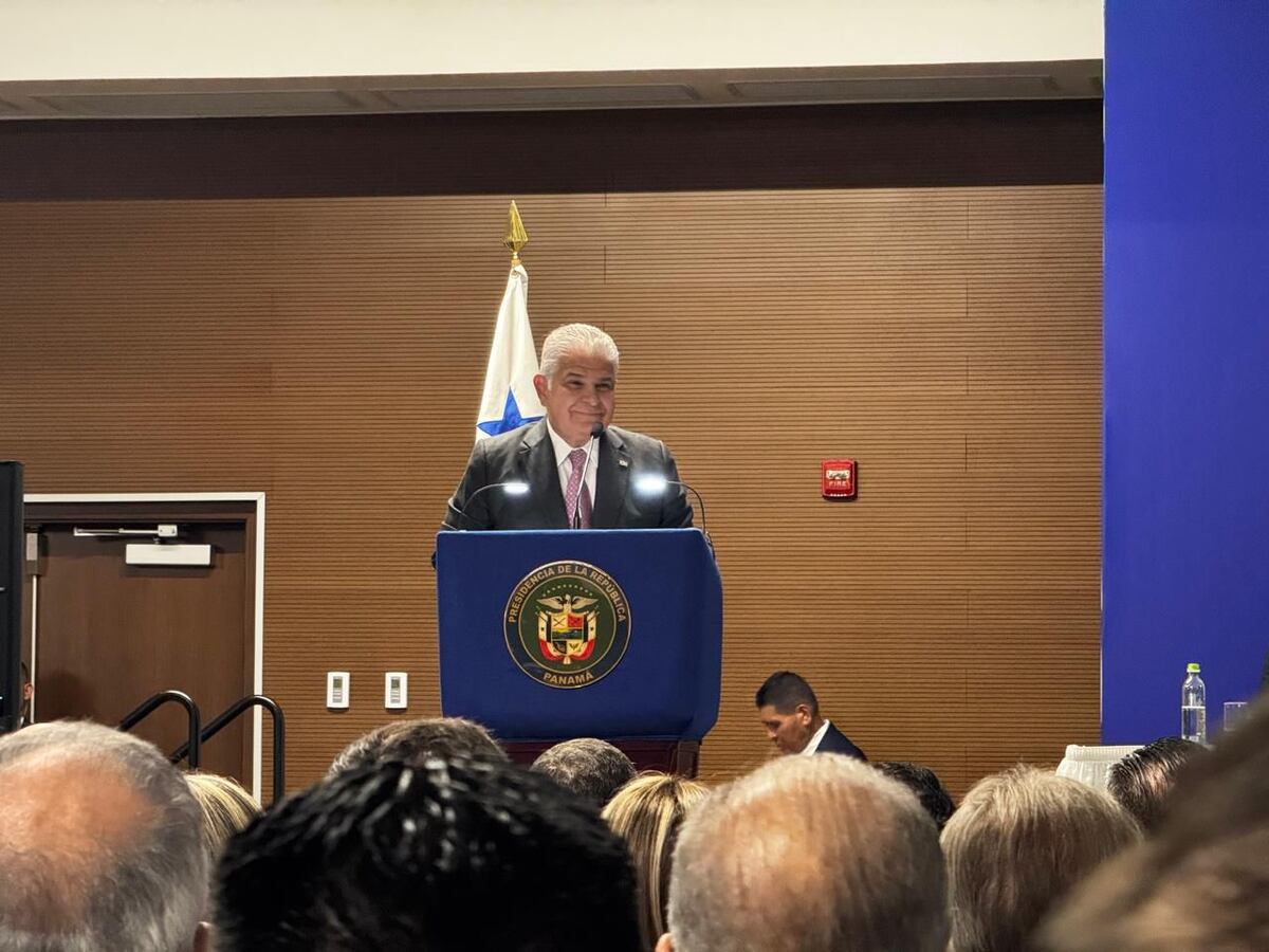 Mulino busca millones en Japón: tren Panamá-David y gasoducto en la mesa 