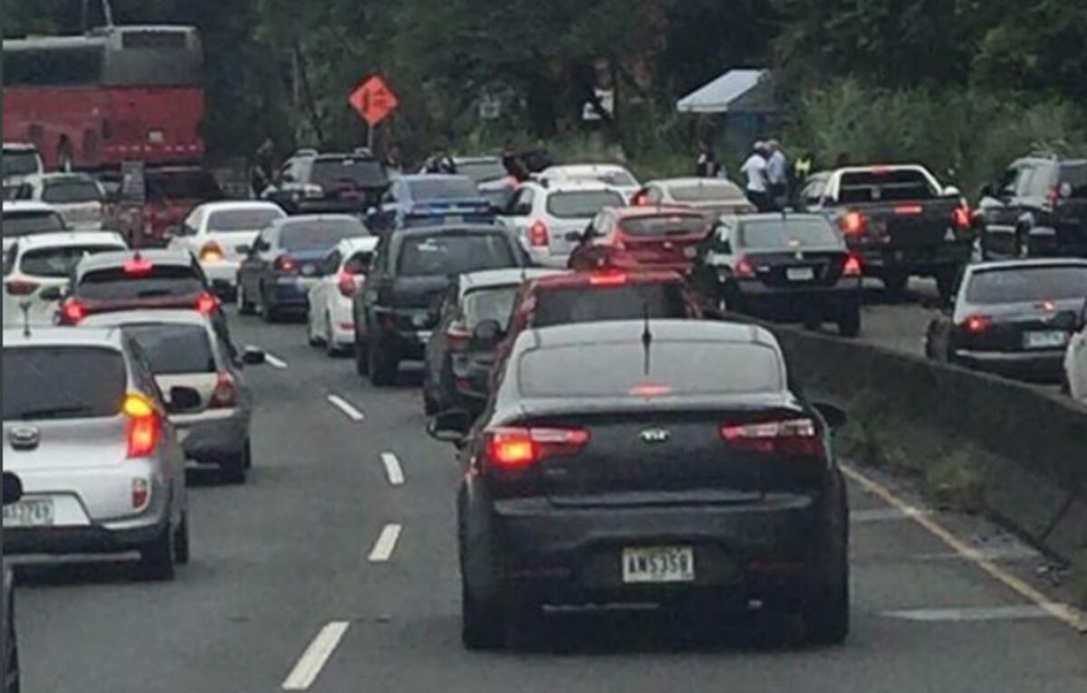 Atrapan por Loma Cová a asaltantes de los buses que viajan hacia el interior